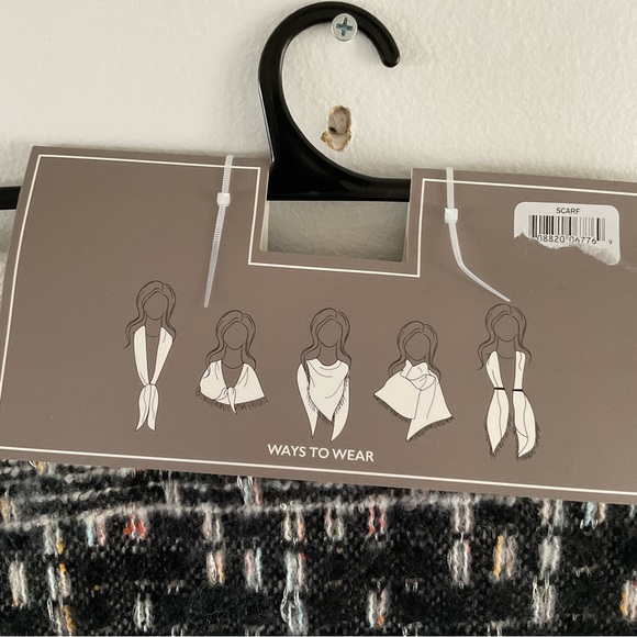 Falls Creek Oblong Scarf NWT - Picture 6 of 6